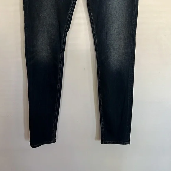 SUKI NWT FIT CURVED JEANS - Picture 3 of 11